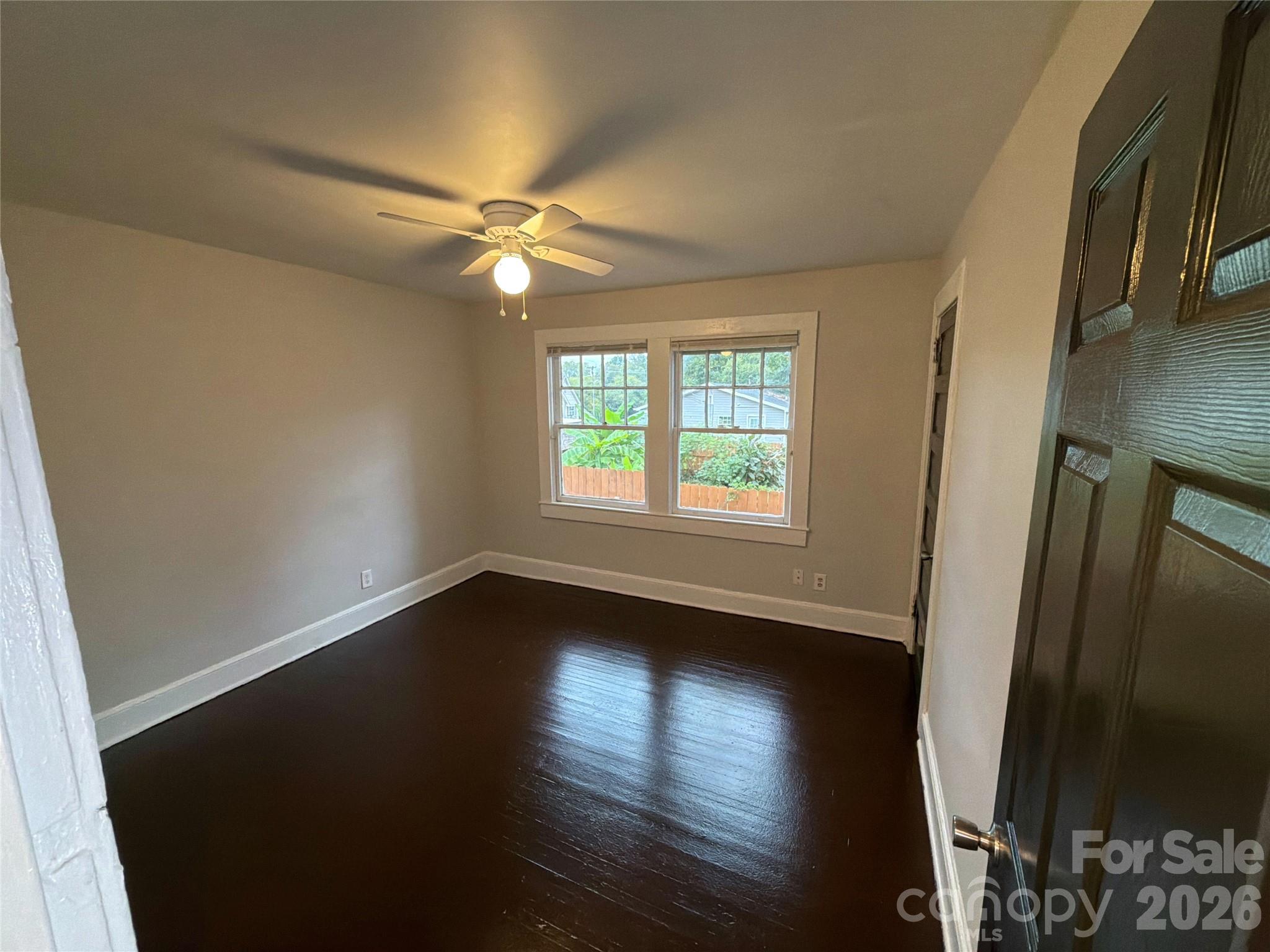 Duplex at 320 Harrison Street, Charlotte, photo 9 of 18