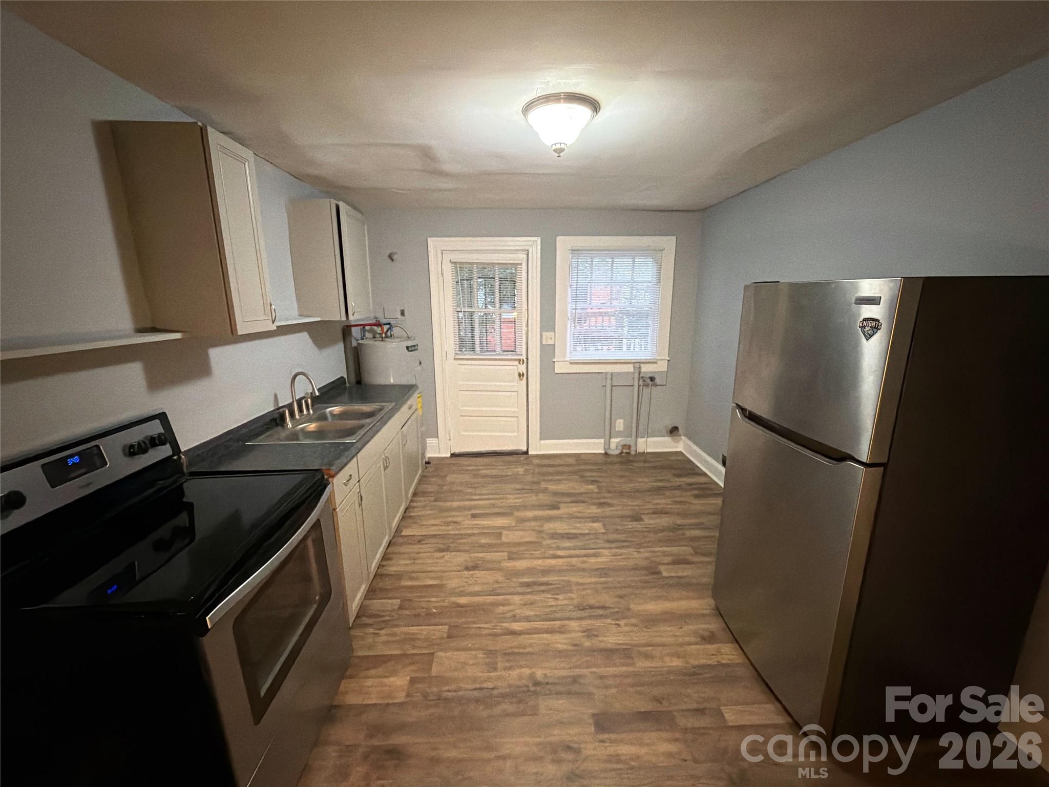 Duplex at 320 Harrison Street, Charlotte, photo 16 of 18