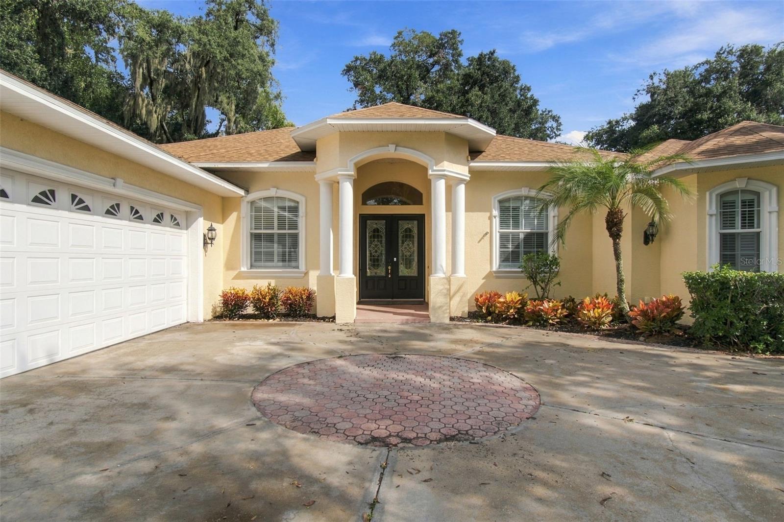 Single Family Residence at 816 CITRUS WOOD LN, VALRICO, photo 5 of 100
