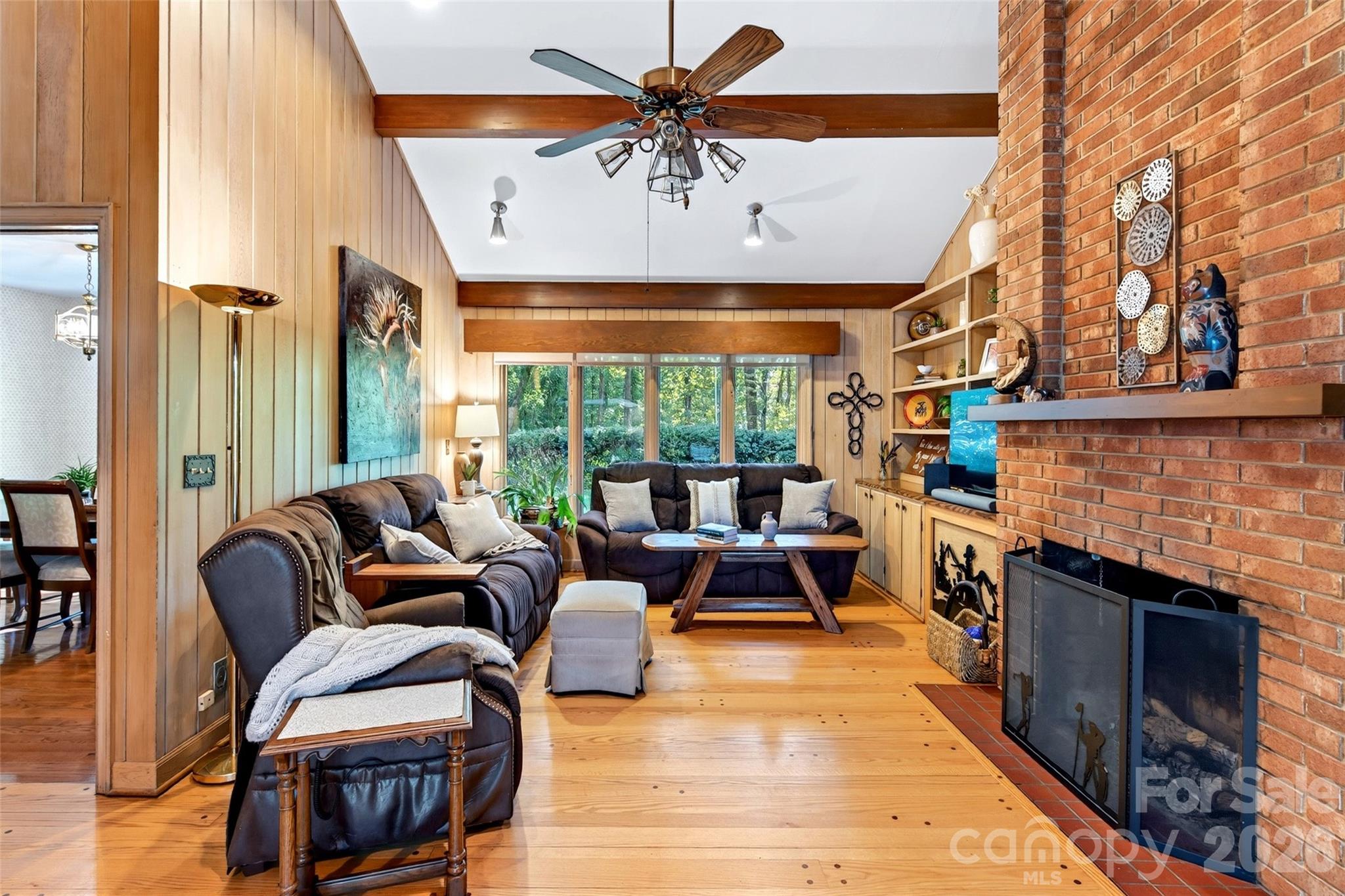 Single Family Residence at 459 Forest Heights Drive, Marion, photo 6 of 48