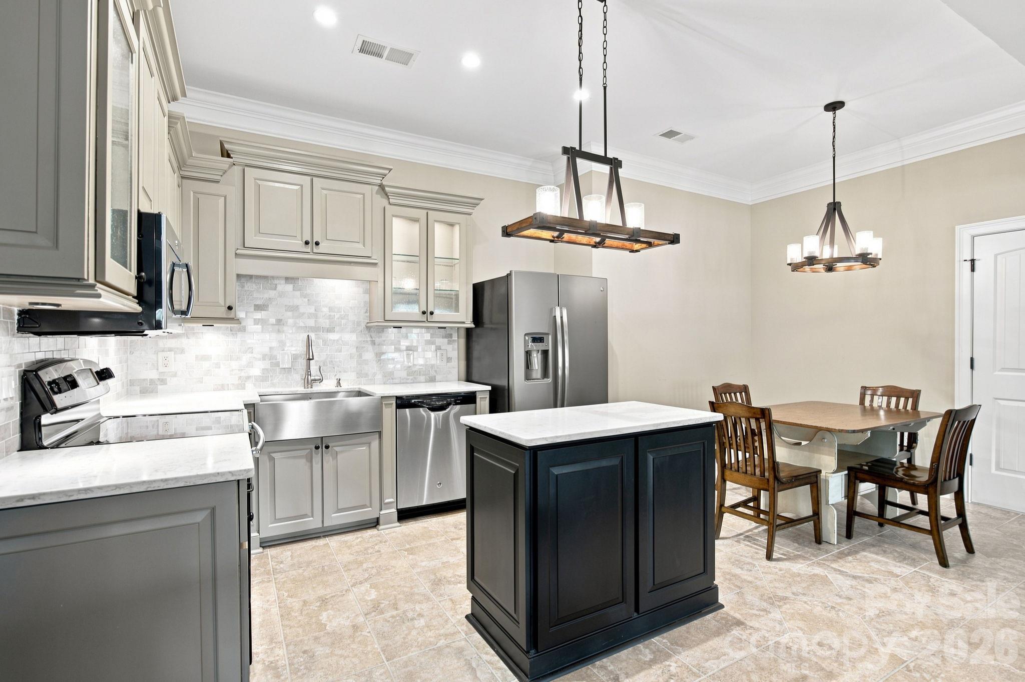 Single Family Residence at 162 Sagemore Road, Mooresville, photo 32 of 48