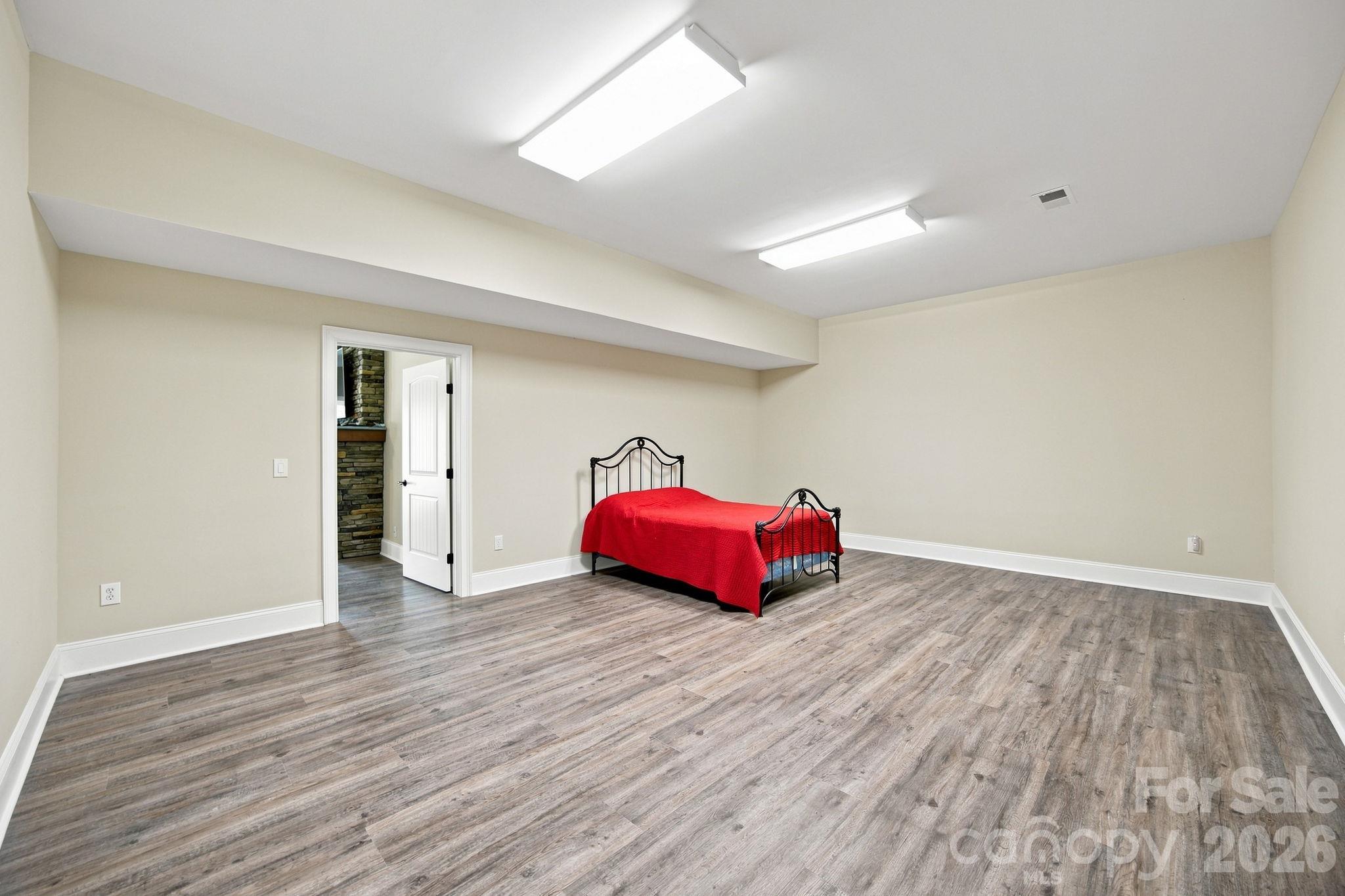 Single Family Residence at 162 Sagemore Road, Mooresville, photo 38 of 48