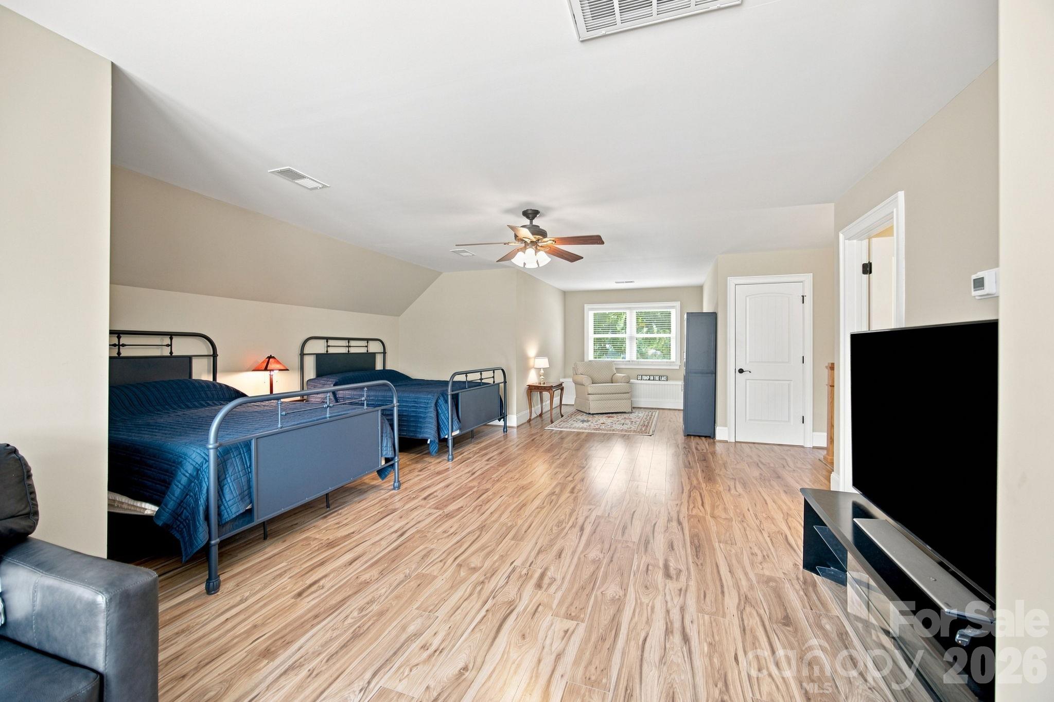 Single Family Residence at 162 Sagemore Road, Mooresville, photo 39 of 48