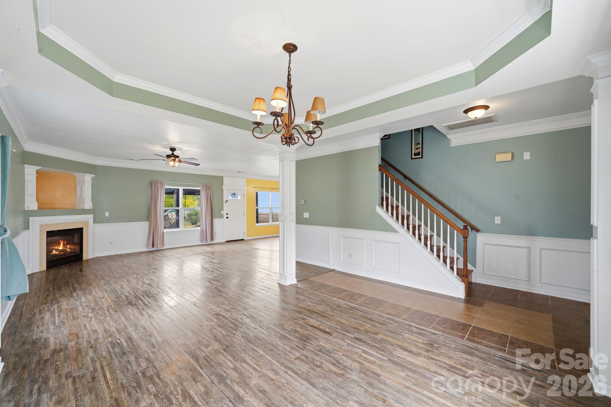 Single Family Residence at 16342 Hayfield Road, Charlotte, photo 3 of 38