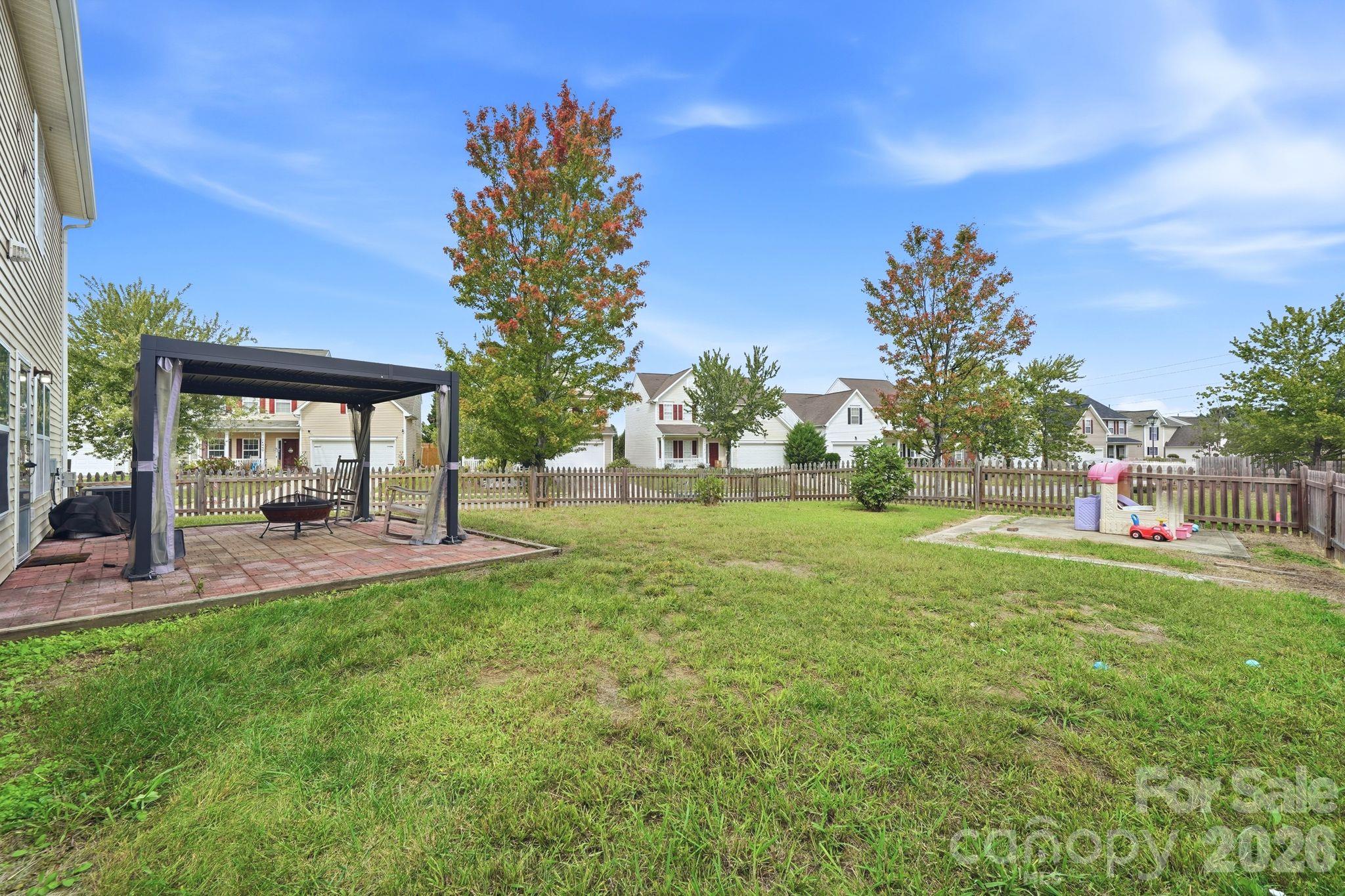 Single Family Residence at 16342 Hayfield Road, Charlotte, photo 38 of 38