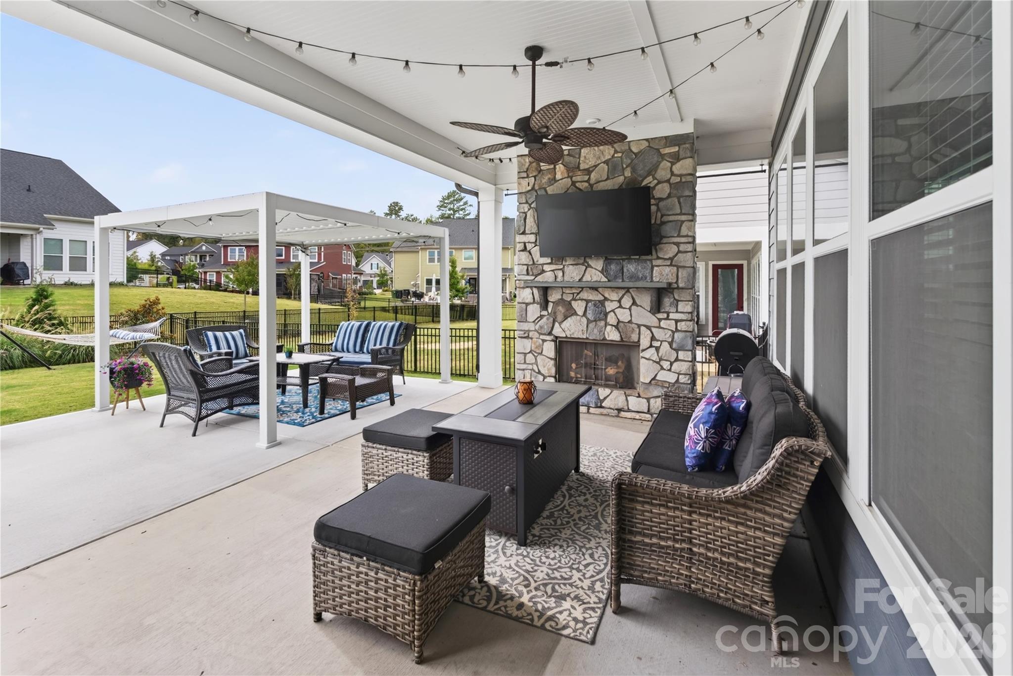 Single Family Residence at 2419 Paddlers Cove Drive, Clover, photo 47 of 48