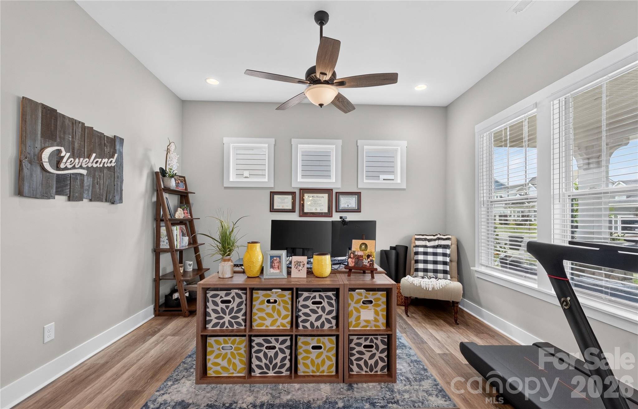 Single Family Residence at 2419 Paddlers Cove Drive, Clover, photo 23 of 48