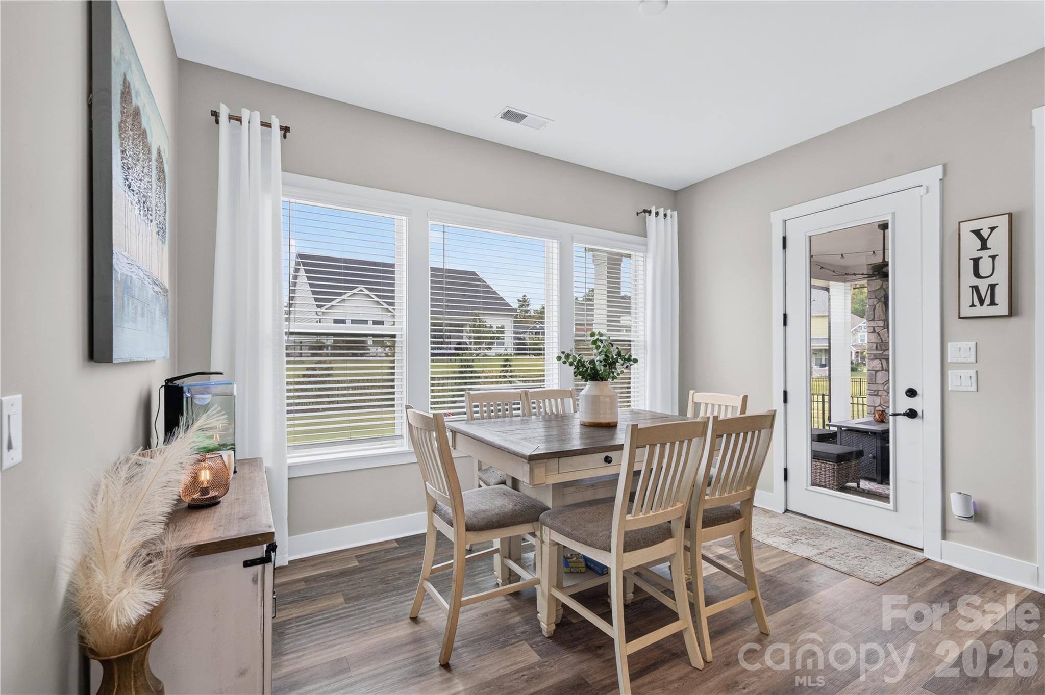 Single Family Residence at 2419 Paddlers Cove Drive, Clover, photo 17 of 48