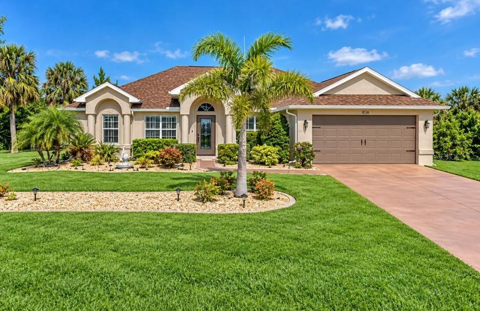 Welcome home to 8251 Arlewood Circle! - 8251 ARLEWOOD CIR, PORT CHARLOTTE