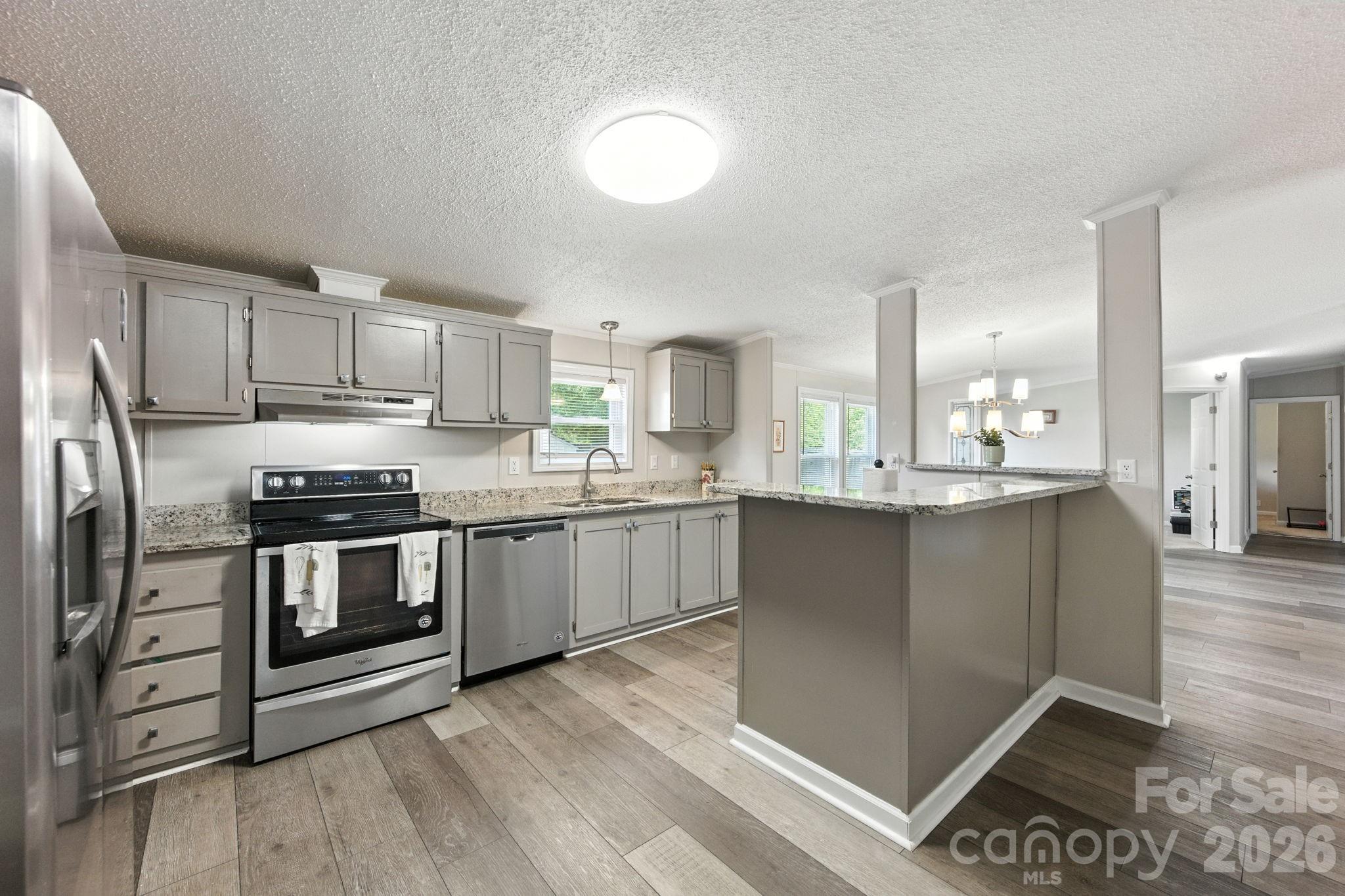 Single Family Residence at 1001 Olde Creek Trail, Concord, photo 2 of 33