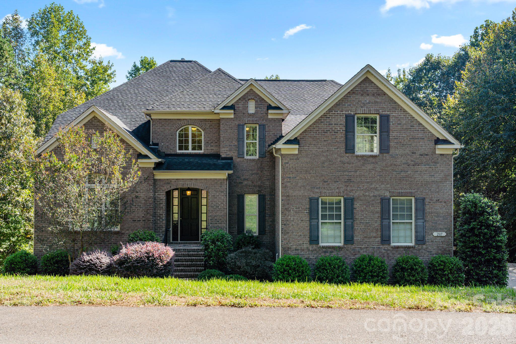 Single Family Residence at 287 Walking Horse Trail, Davidson, photo 2 of 48