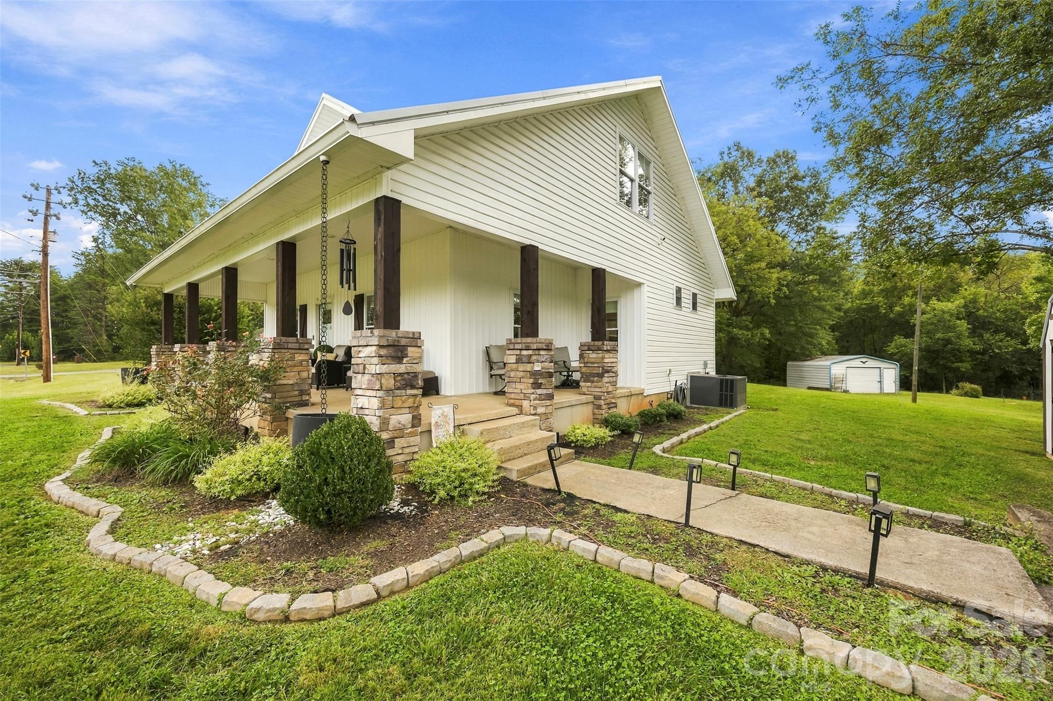 Single Family Residence at 2832 Beaty Road, Gastonia, photo 3 of 48
