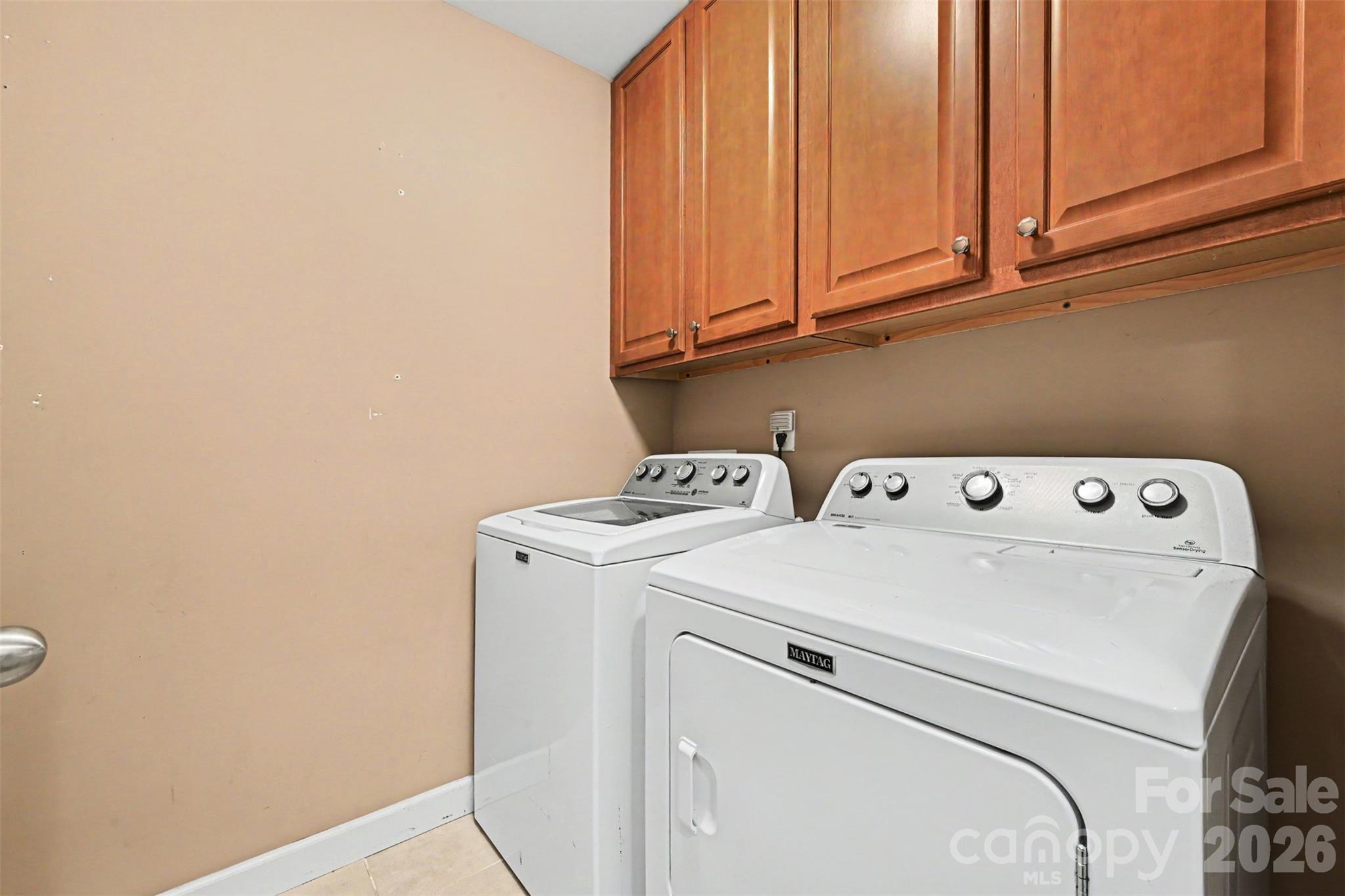 Single Family Residence at 225 Brooks Farm Drive, Rockwell, photo 23 of 29