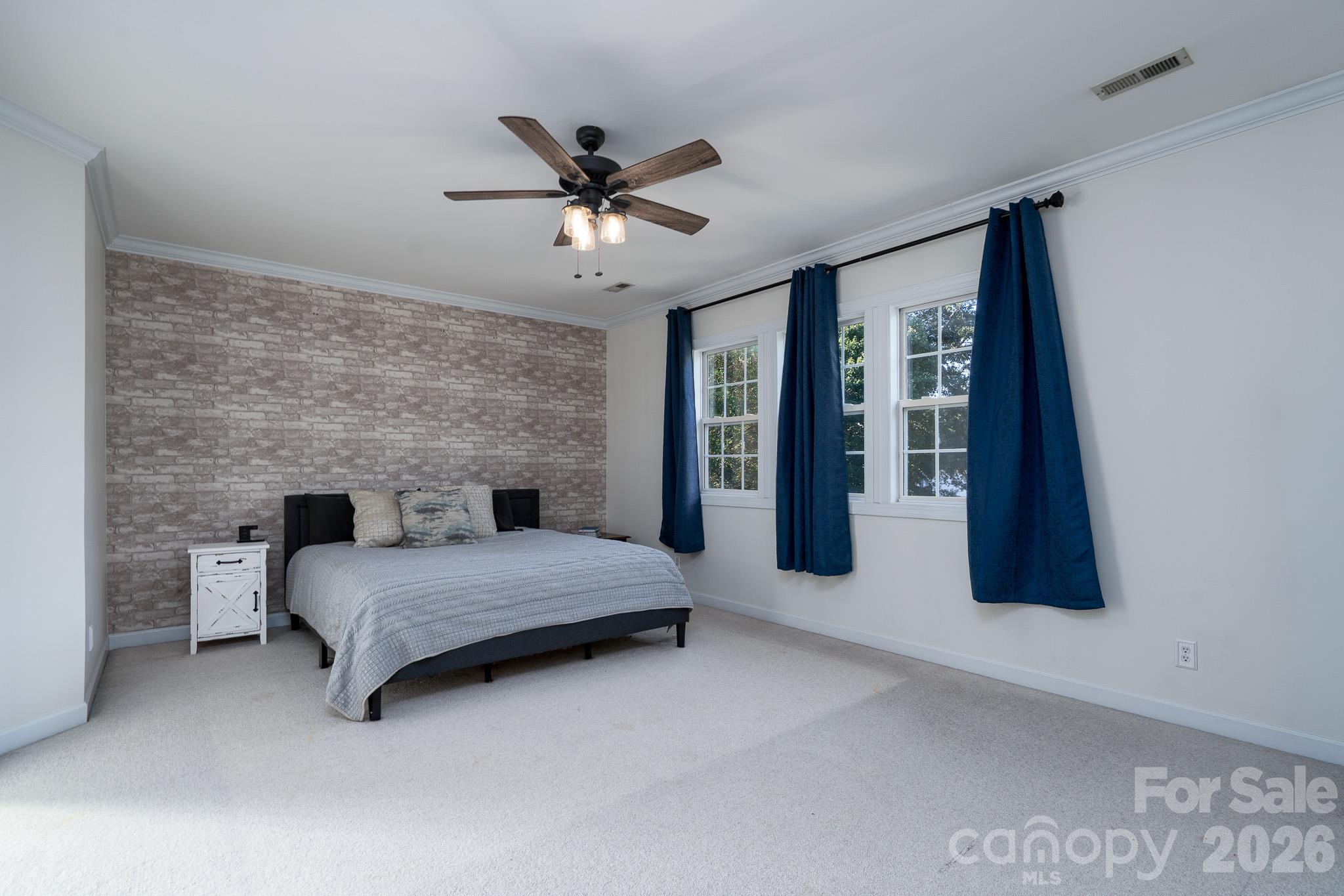 Single Family Residence at 12511 Bannock Drive, Charlotte, photo 11 of 29