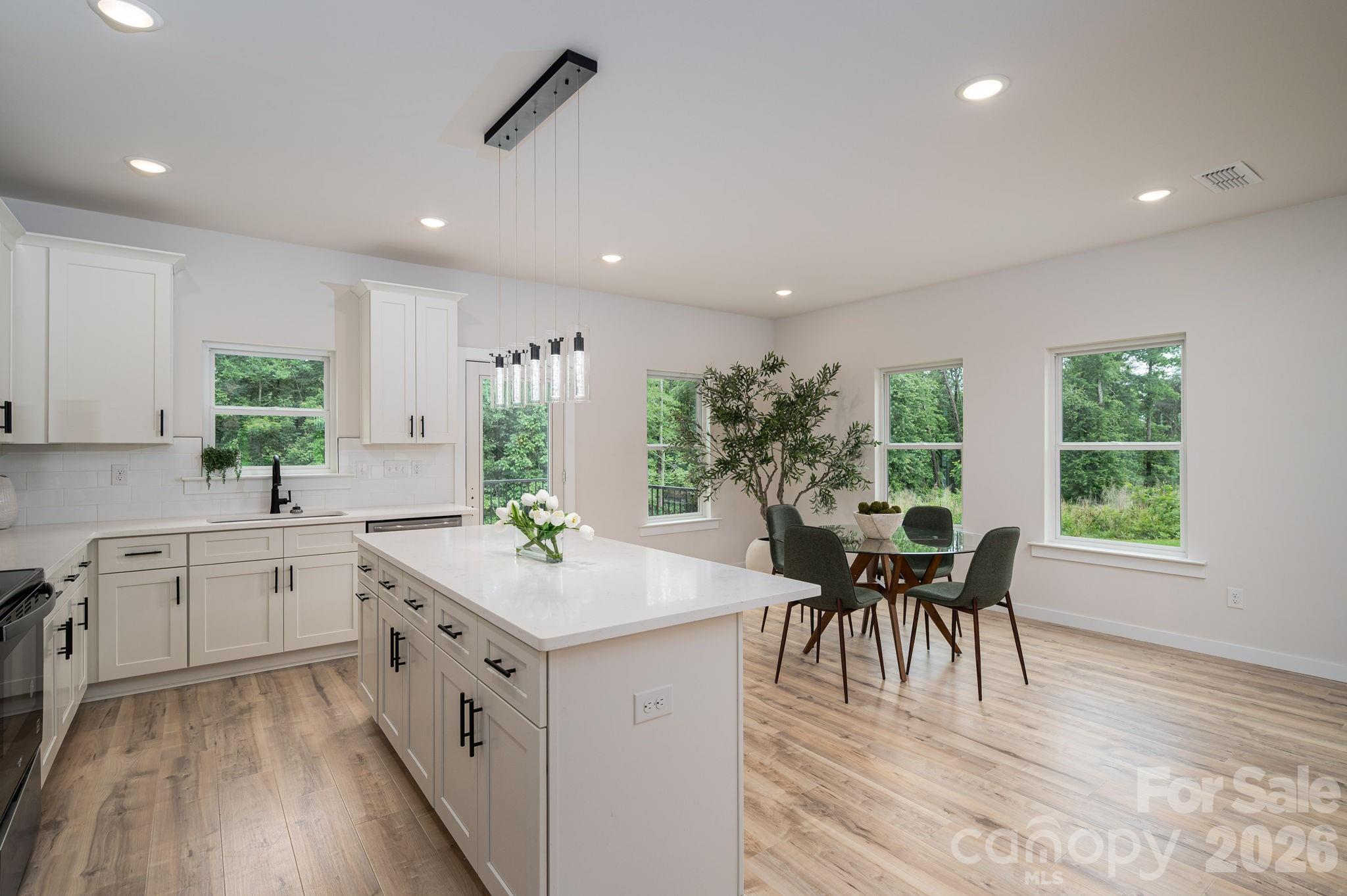 Single Family Residence at 1531 9th Street Lane NW, Hickory, photo 11 of 30
