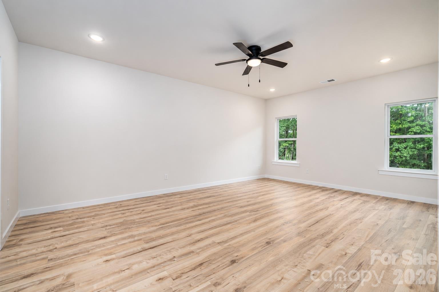 Single Family Residence at 1531 9th Street Lane NW, Hickory, photo 14 of 30