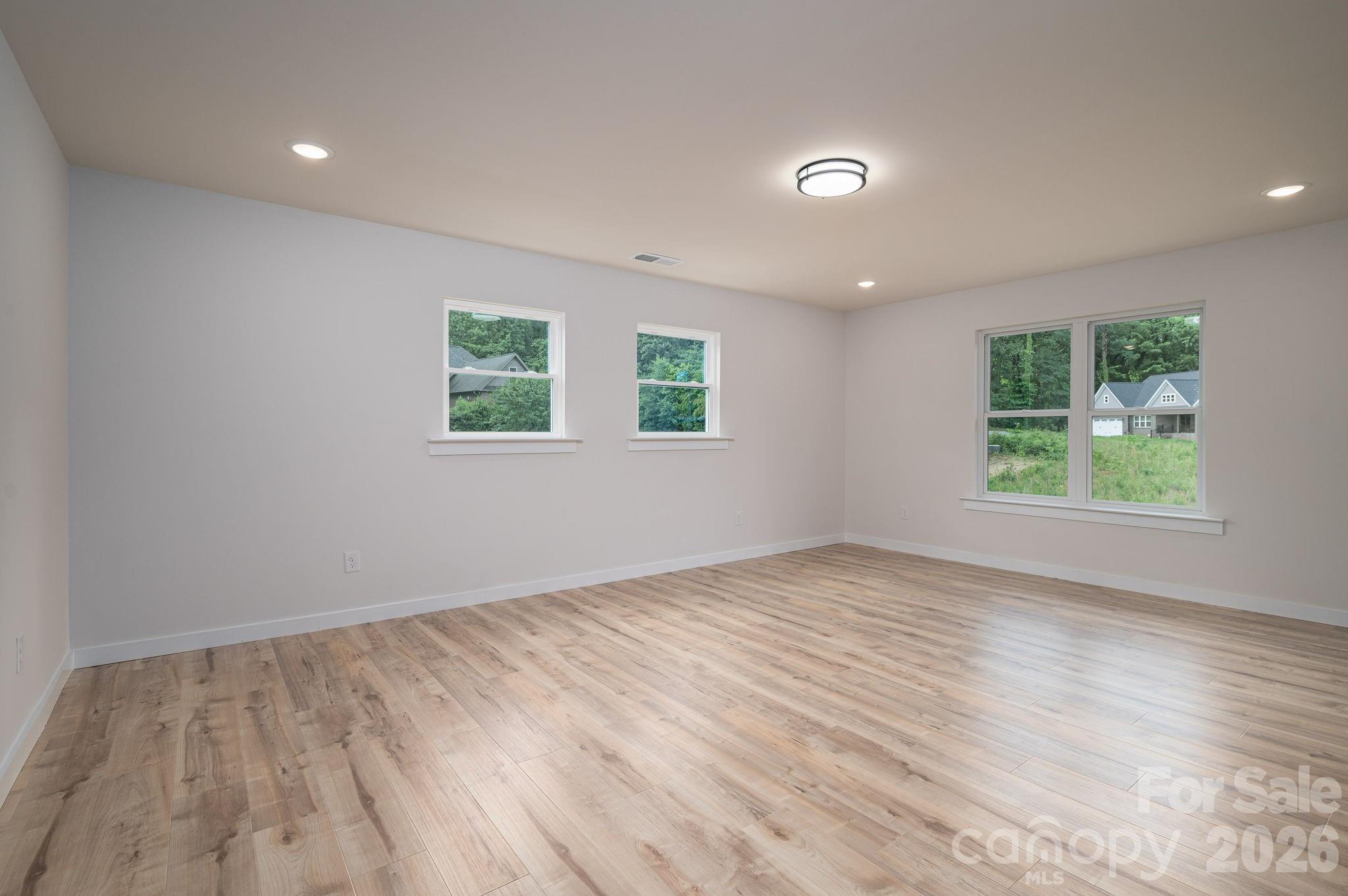 Single Family Residence at 1531 9th Street Lane NW, Hickory, photo 18 of 30