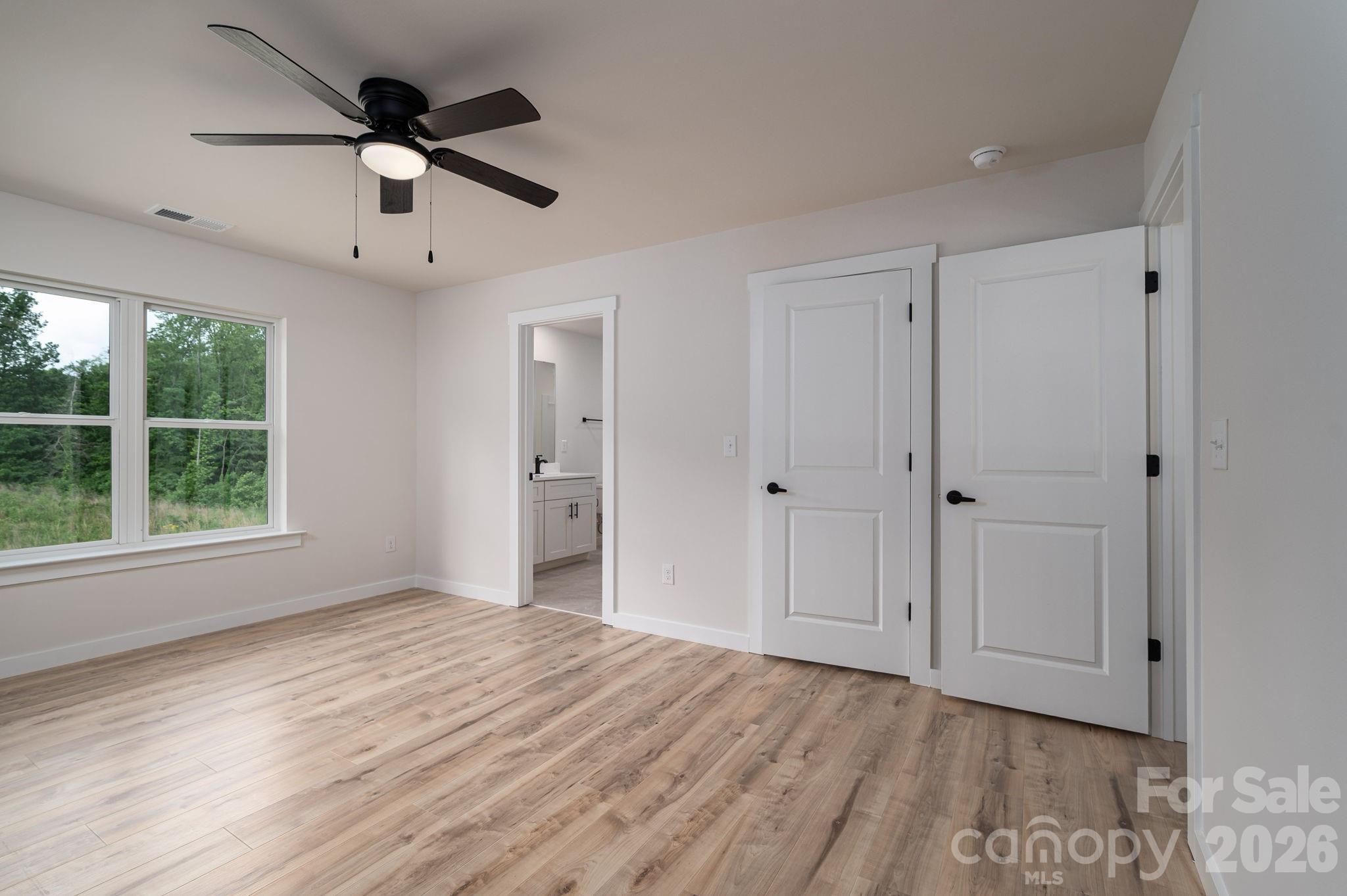 Single Family Residence at 1531 9th Street Lane NW, Hickory, photo 19 of 30