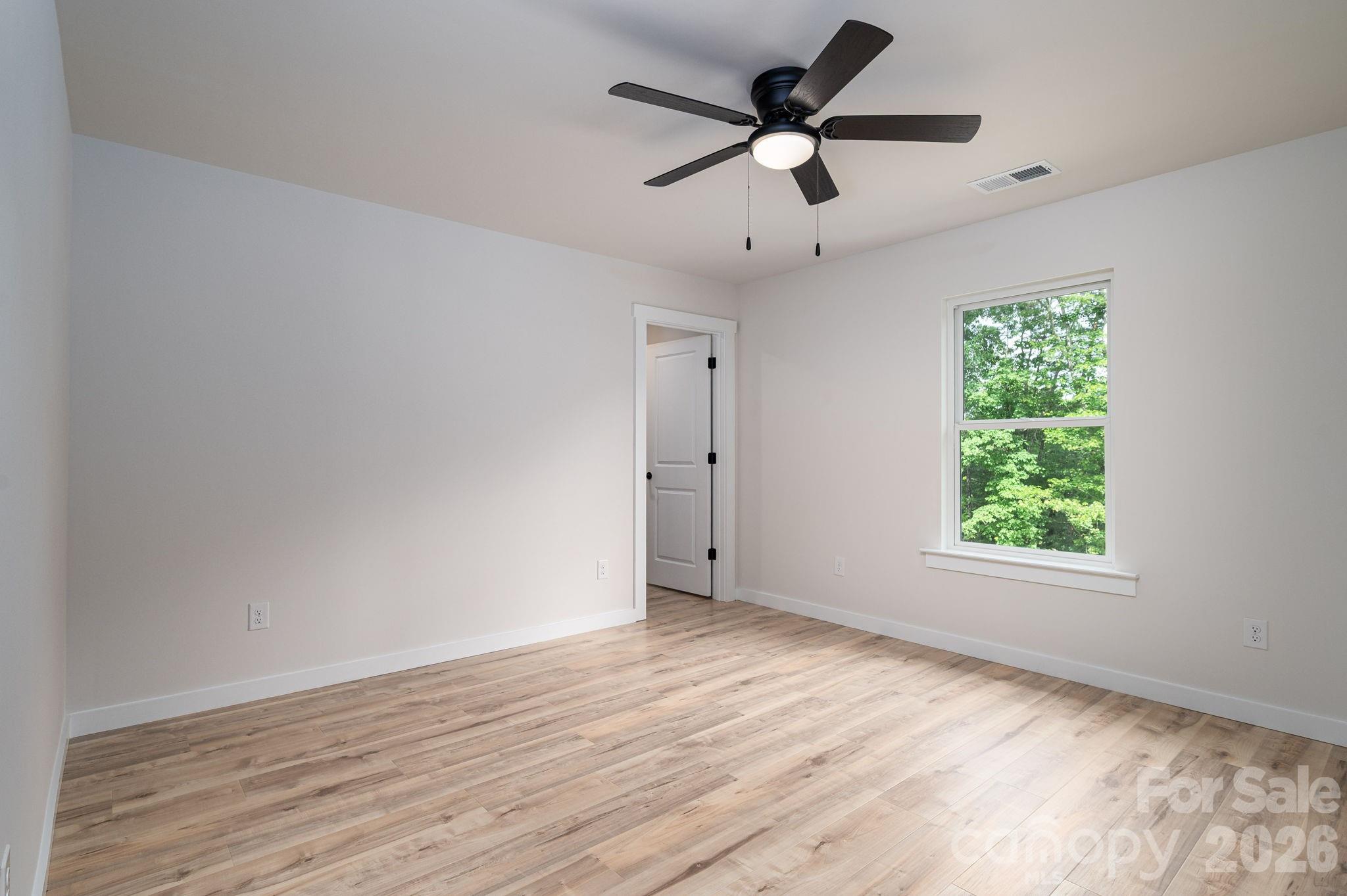 Single Family Residence at 1531 9th Street Lane NW, Hickory, photo 21 of 30