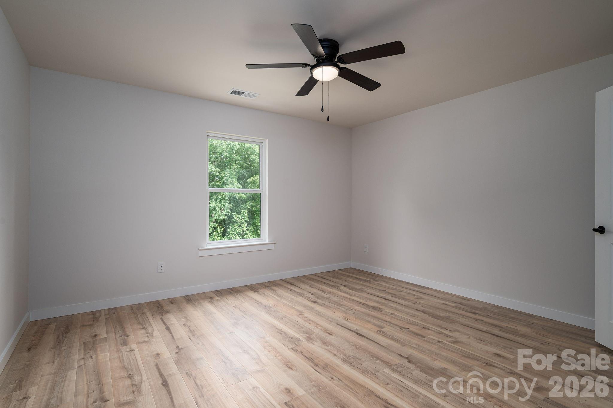 Single Family Residence at 1531 9th Street Lane NW, Hickory, photo 23 of 30