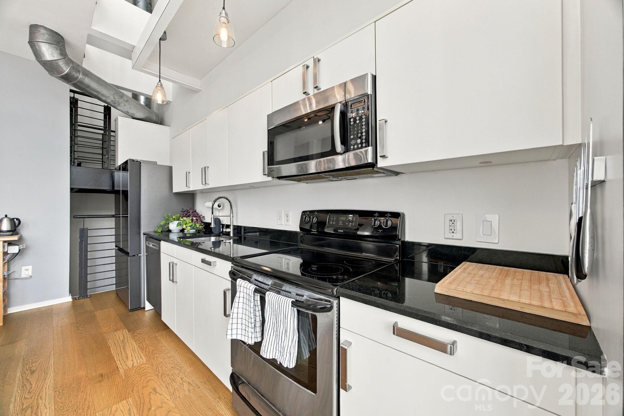 Condominium at 3123 Davidson Street, Charlotte, photo 11 of 43