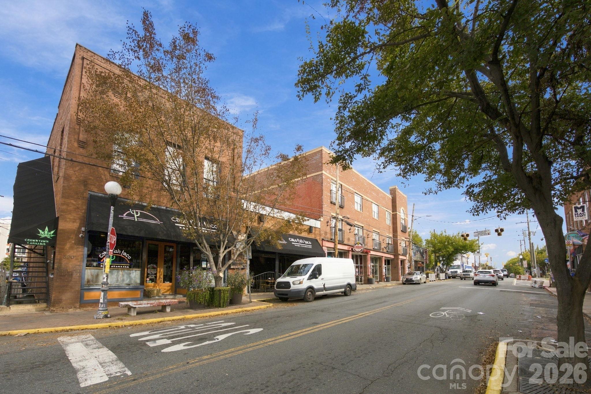 Condominium at 3123 Davidson Street, Charlotte, photo 38 of 43