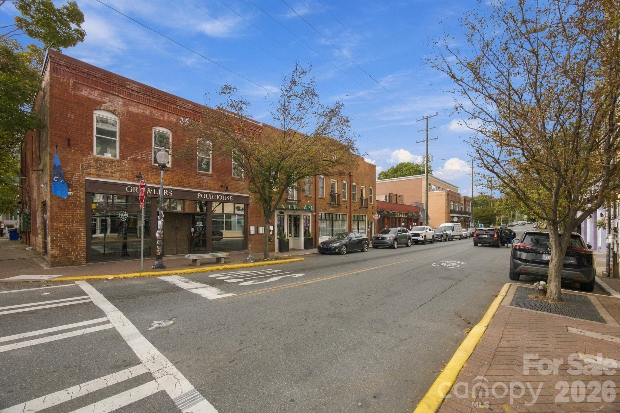 Condominium at 3123 Davidson Street, Charlotte, photo 40 of 43
