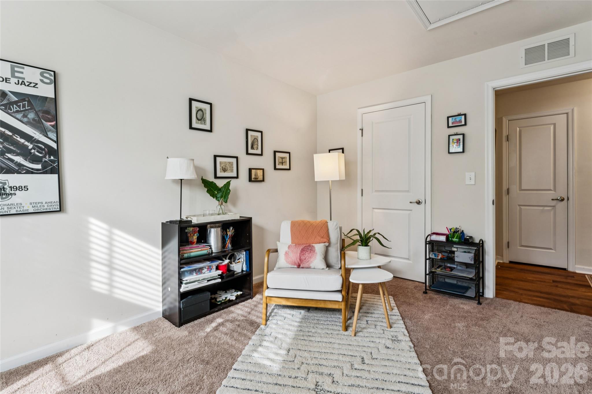 Secondary bedroom 1 - 9506 Birkwood Court, Charlotte