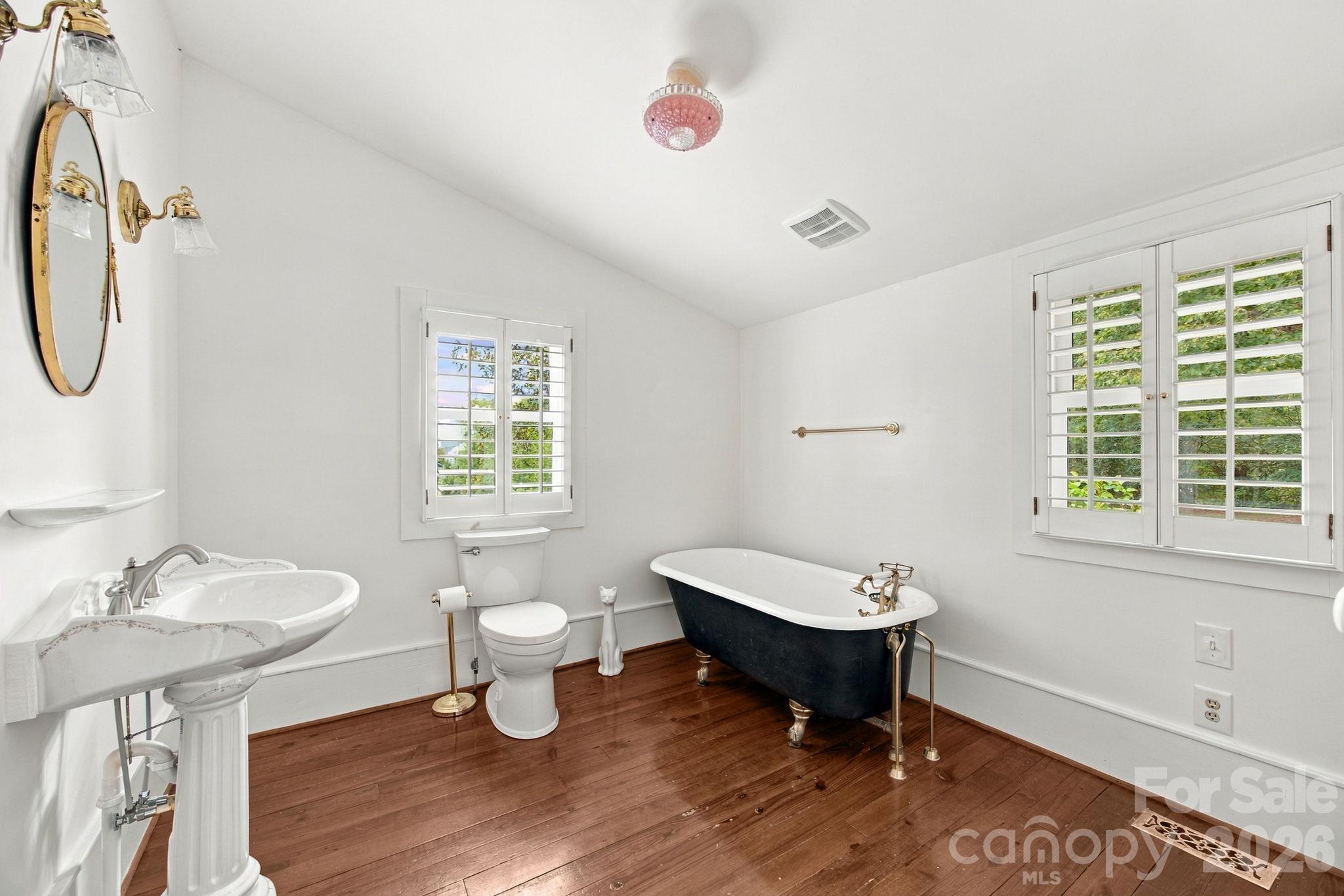 Guest Suite full bath - 4036 Will Proctor Street, Denver