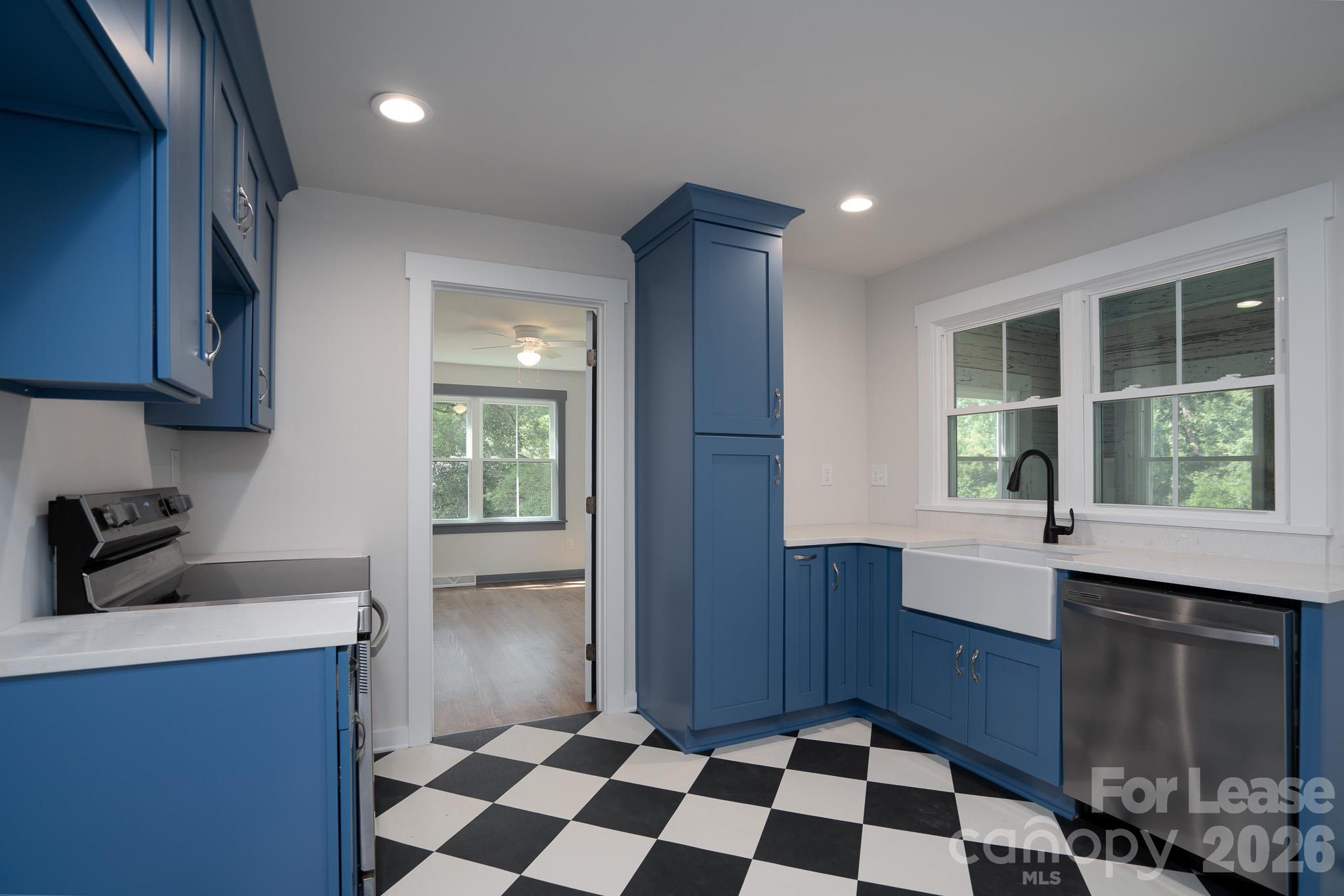 Single Family Residence at 14925 N Old Statesville Road, Huntersville, photo 22 of 30