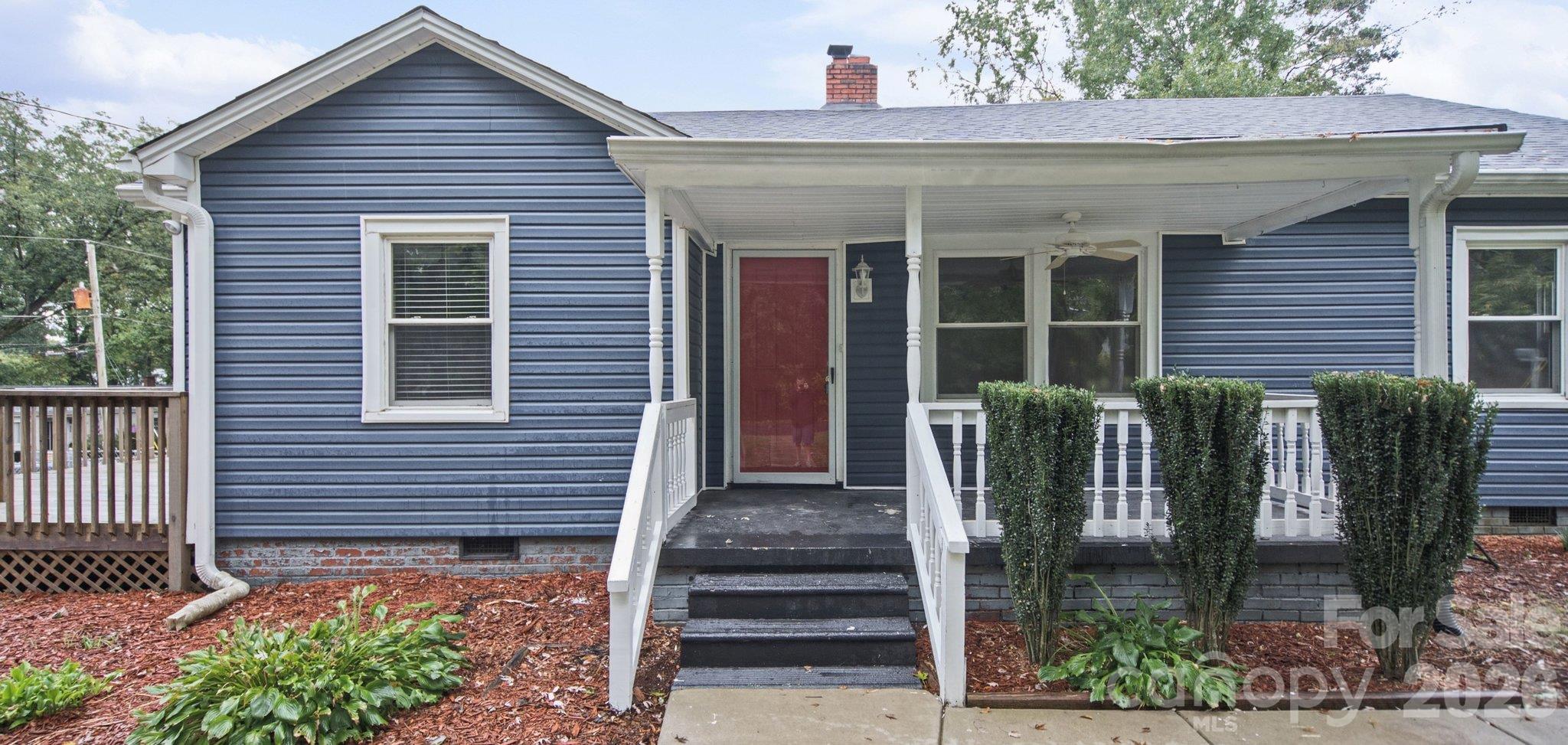 Single Family Residence at 1207 W 4th Avenue, Gastonia, photo 3 of 24