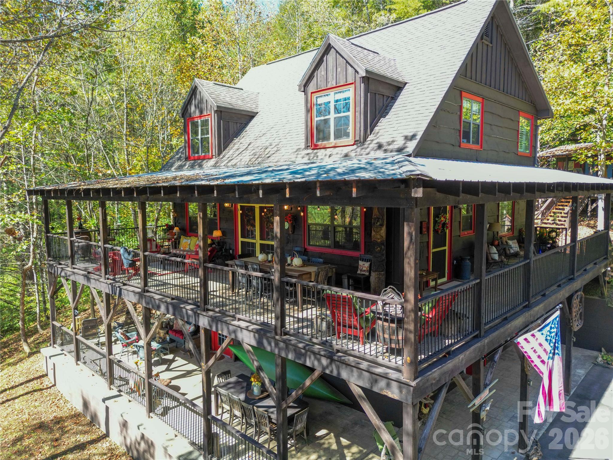 111 Elkhound Road