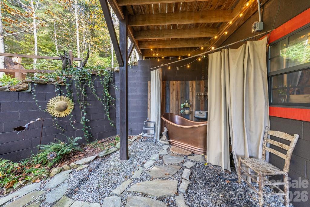 A hot soak amongst the forest, under the stars - 111 Elkhound Road, Waynesville