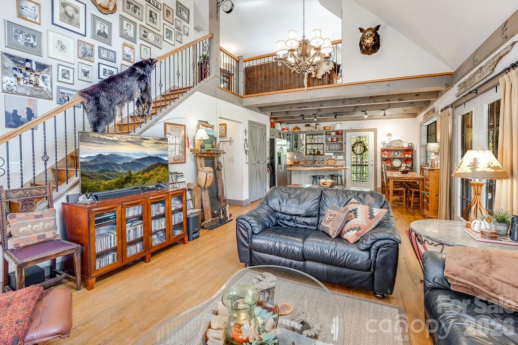 Single Family Residence at 111 Elkhound Road, Waynesville, photo 20 of 48