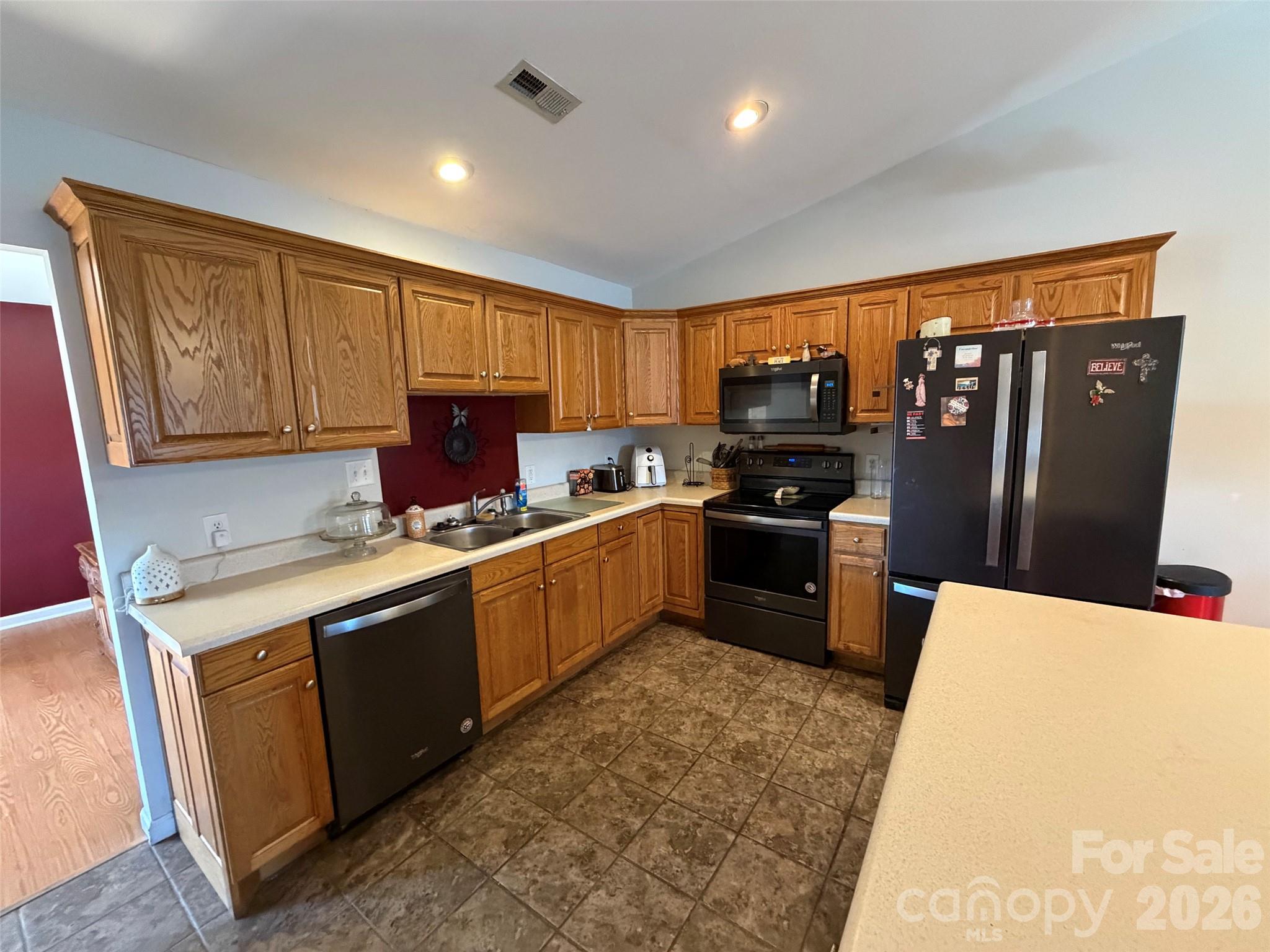 Townhouse at 69 B Buena Vista Ridge, Marion, photo 13 of 29