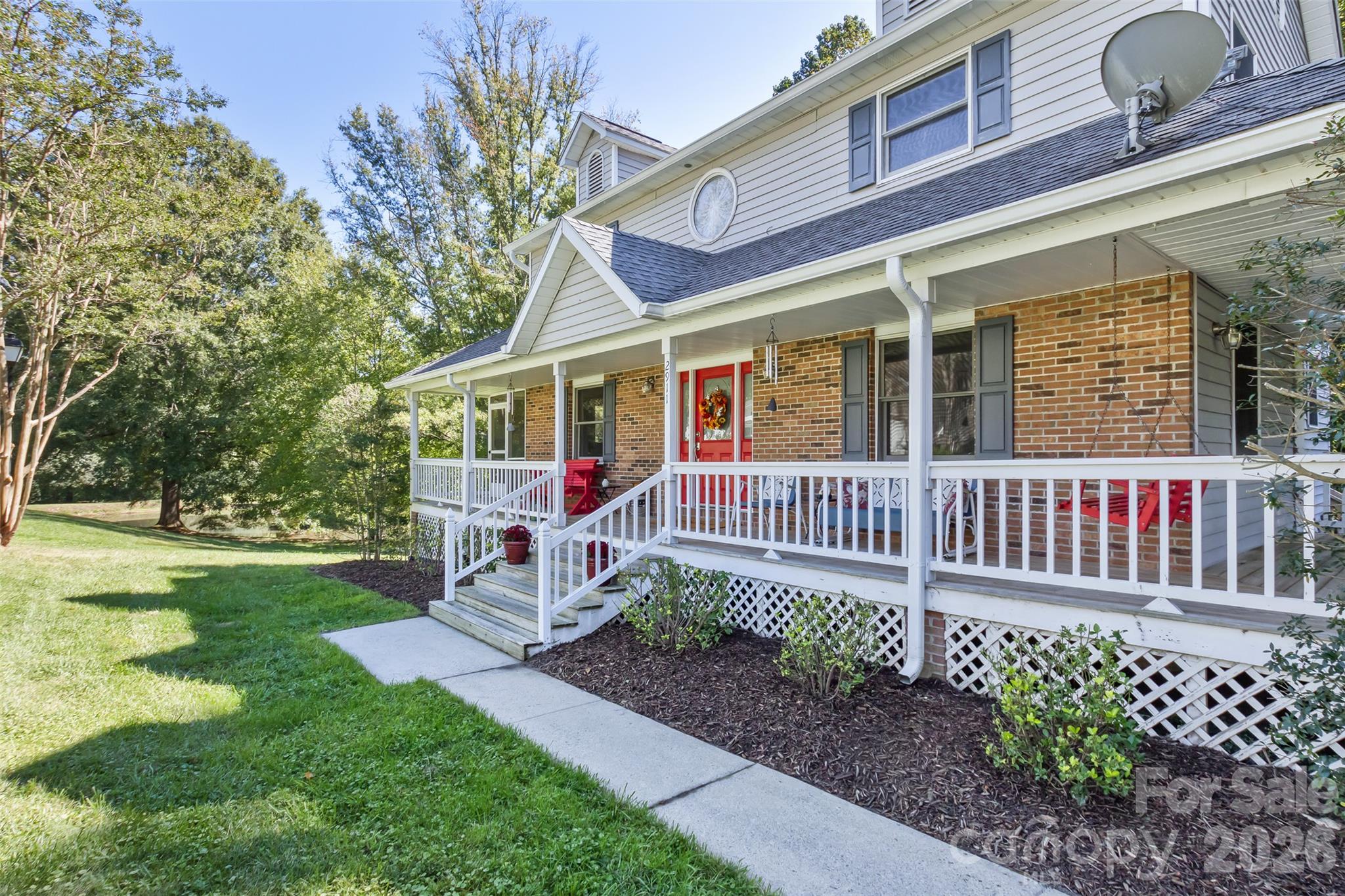 Front Entrance to the home - 2911 Middleton Place, Hendersonville