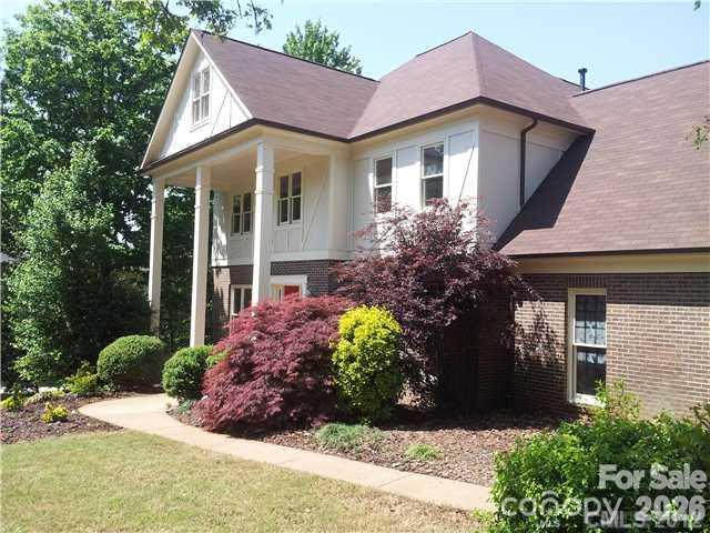 9327 Willowglen Trail