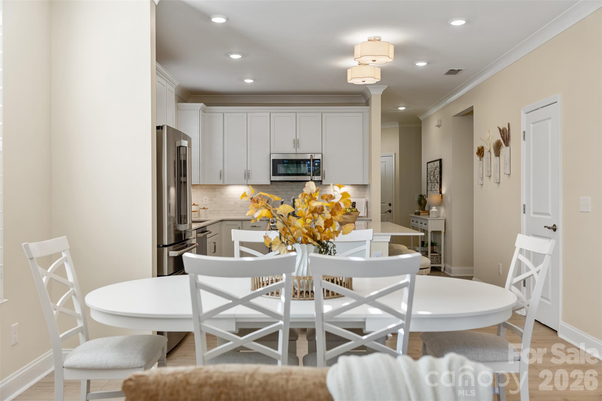 Single Family Residence at 2659 Headwind Court, Belmont, photo 8 of 47
