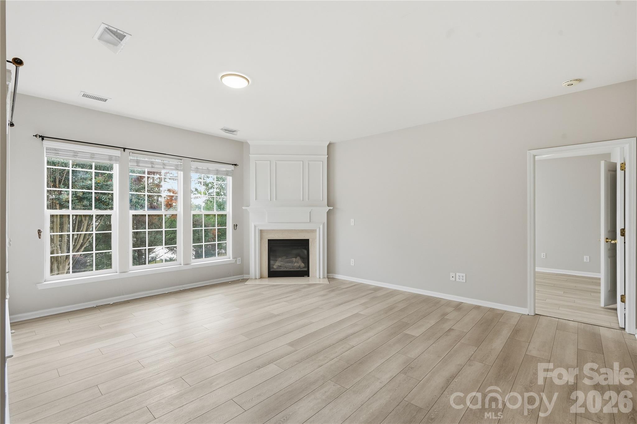 Single Family Residence at 12409 Bobhouse Drive, Charlotte, photo 12 of 43