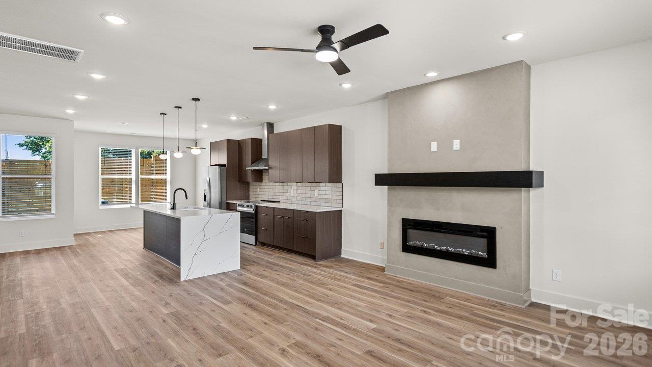 Townhouse at 2093 Custer Street, Charlotte, photo 3 of 38