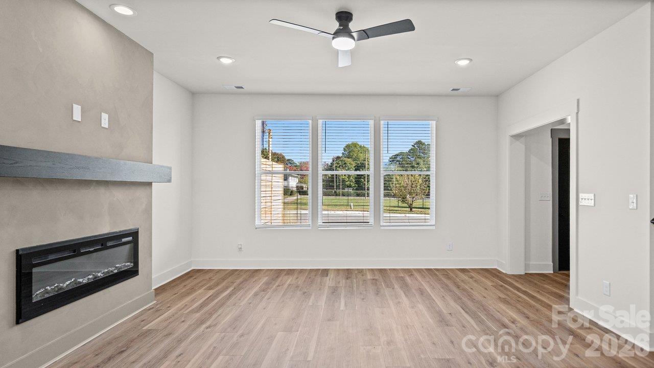 Townhouse at 2093 Custer Street, Charlotte, photo 6 of 38