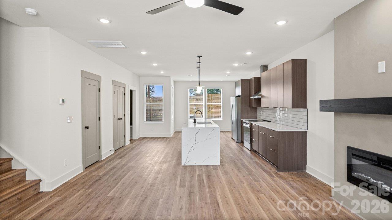 Townhouse at 2093 Custer Street, Charlotte, photo 8 of 38
