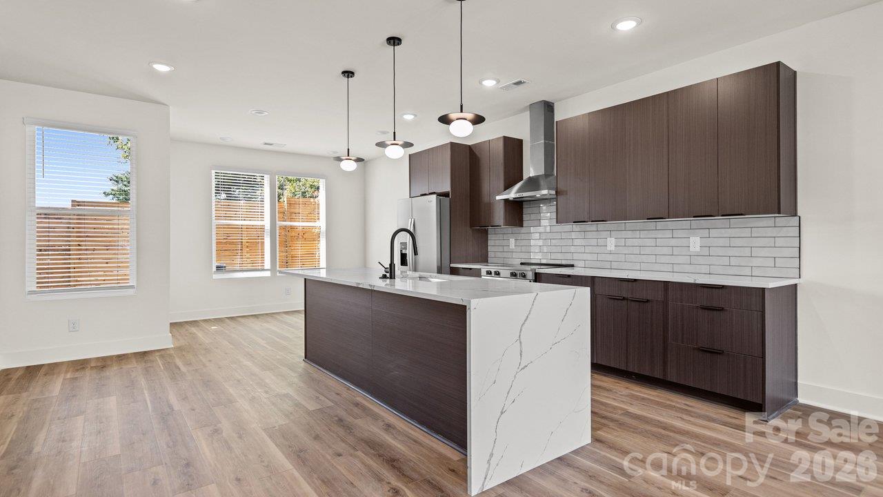 Townhouse at 2093 Custer Street, Charlotte, photo 10 of 38