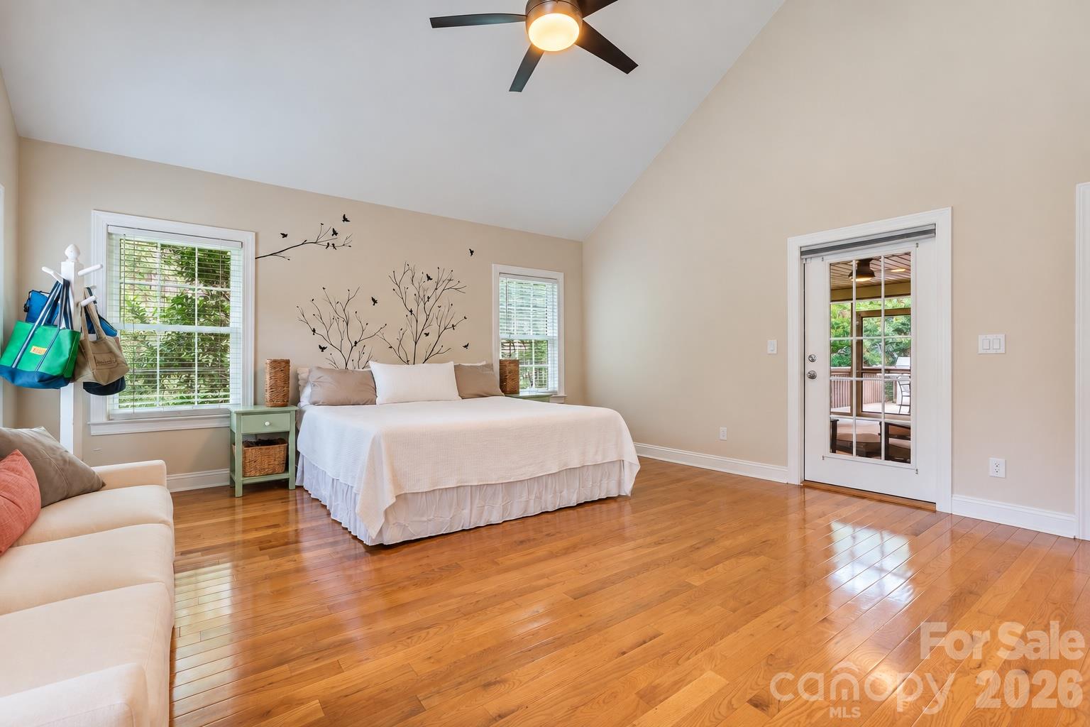Single Family Residence at 6978 Pebble Bay Drive, Denver, photo 14 of 35