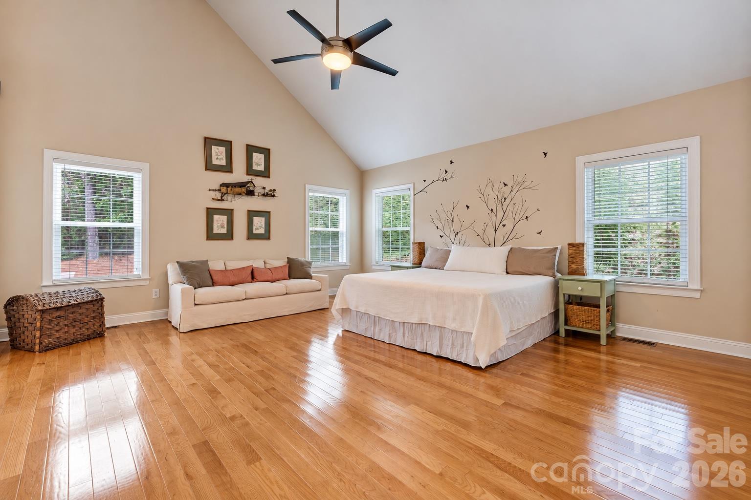 Single Family Residence at 6978 Pebble Bay Drive, Denver, photo 15 of 35