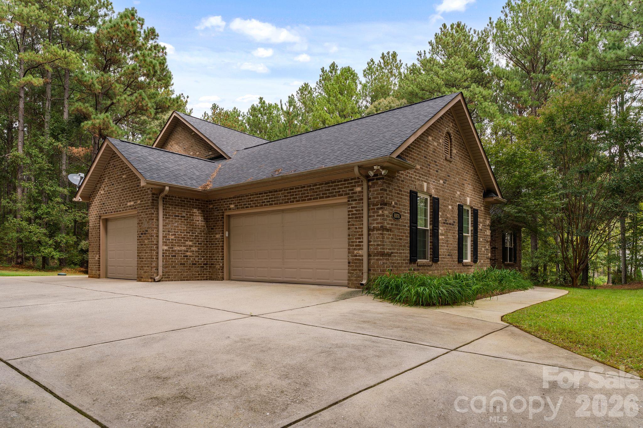 Single Family Residence at 6978 Pebble Bay Drive, Denver, photo 31 of 35