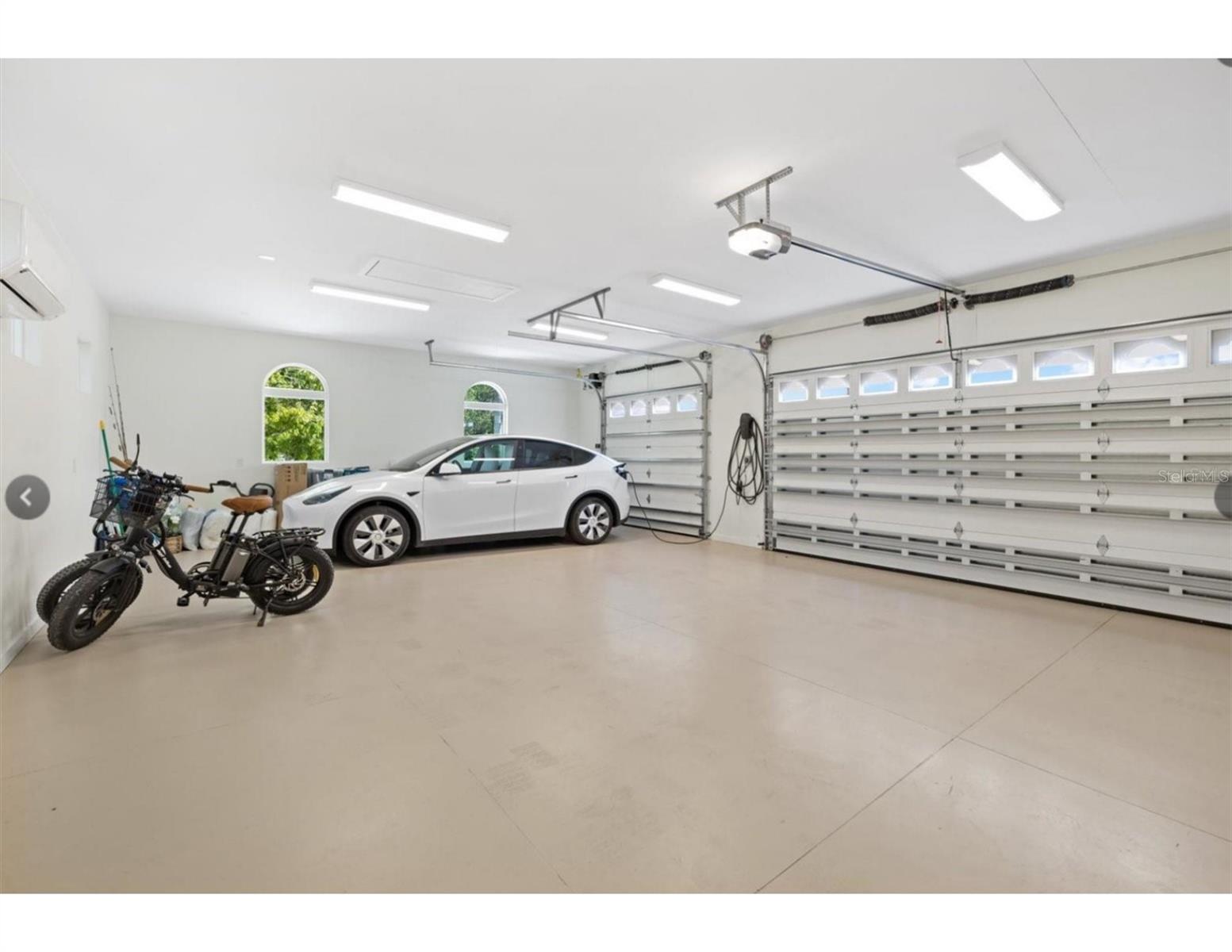 3 car garage with plenty of extra room - 2115 LYCHEE LN, NOKOMIS