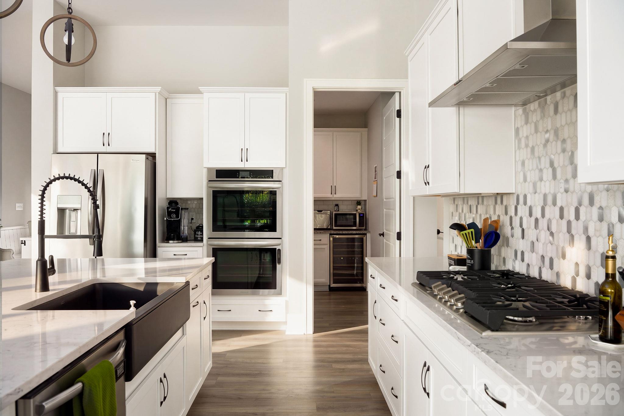 This kitchen leaves NOTHING to be desired!! - 295 Rhode Island Court, Mocksville