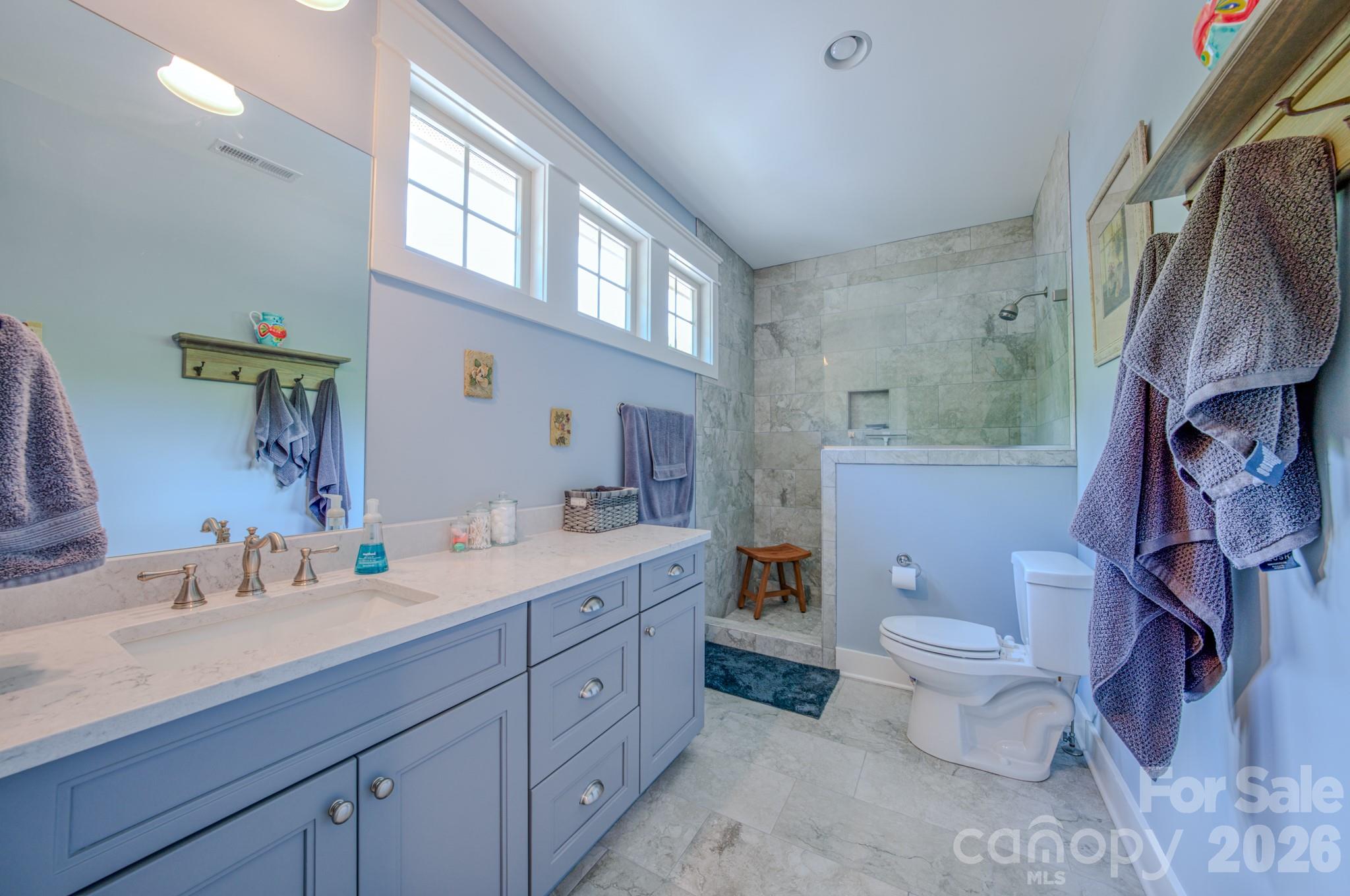 upstairs bath with shower - 552 Sweet Birch Park Lane, Black Mountain