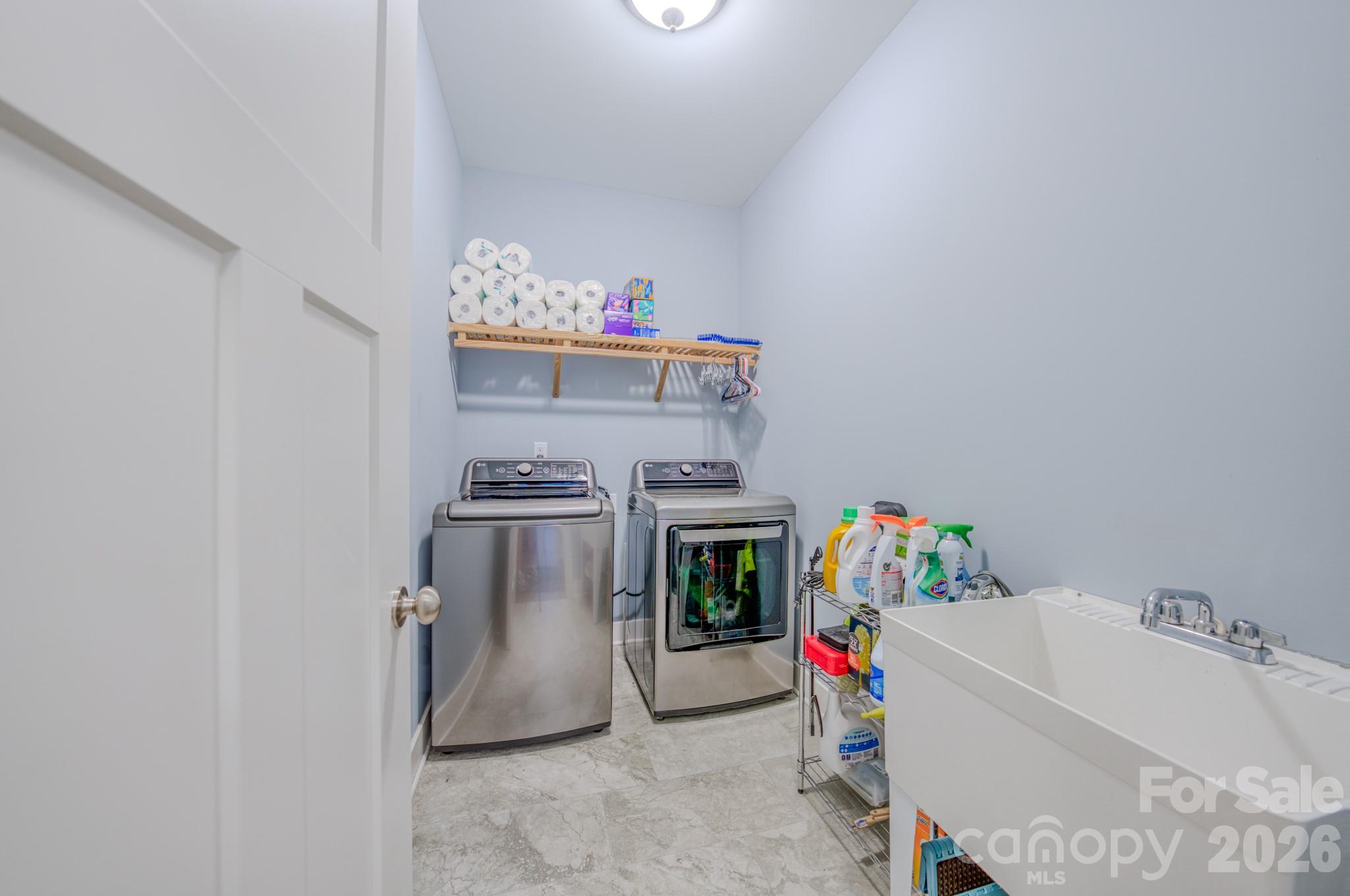 laundry - 552 Sweet Birch Park Lane, Black Mountain